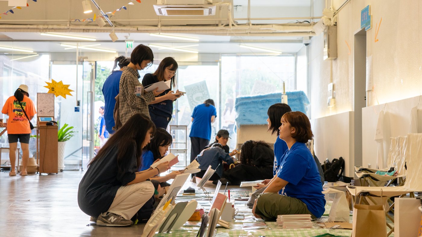 A creative session at the Haja Center